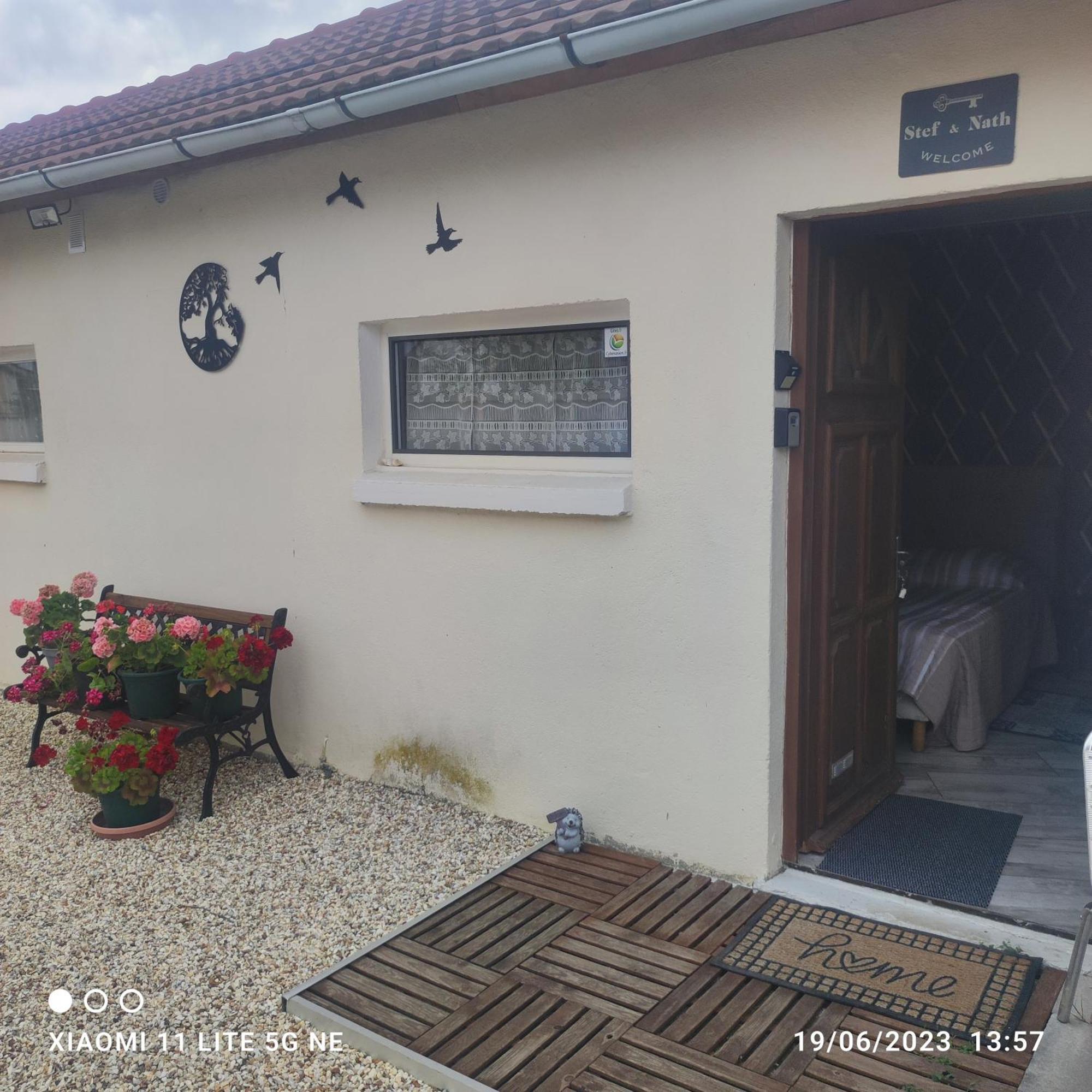 Gasthaus Tranquillite & Independance Au Coeur De La Sologne Lamotte-Beuvron Exterior foto