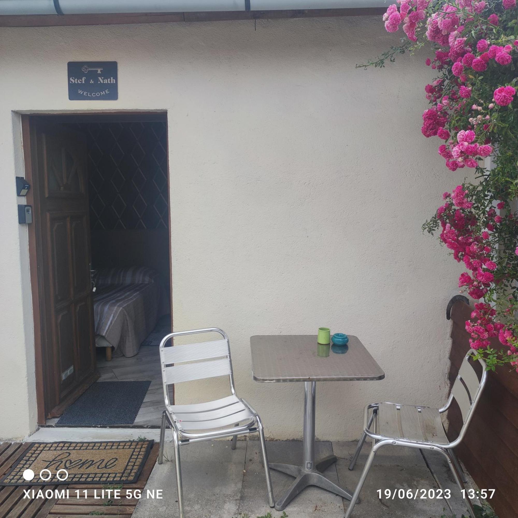 Gasthaus Tranquillite & Independance Au Coeur De La Sologne Lamotte-Beuvron Exterior foto