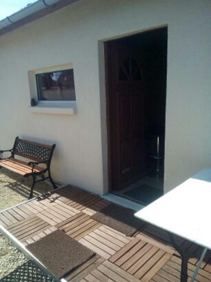 Gasthaus Tranquillite & Independance Au Coeur De La Sologne Lamotte-Beuvron Exterior foto